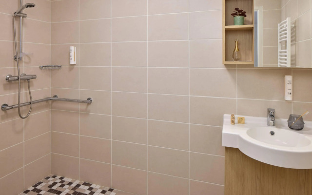 Zenitude Hôtel-Résidences Pau