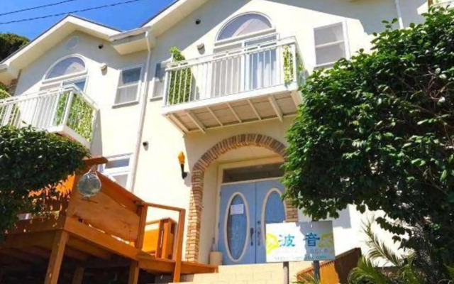 Seaside Pension Namioto