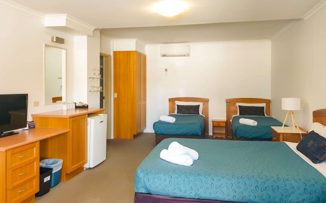 Comfort Inn Warrnambool International – Guest Rooms – Warrnambool