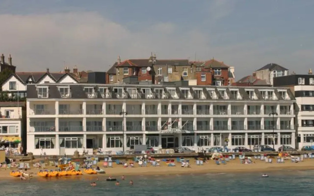 The Carlton Hotel