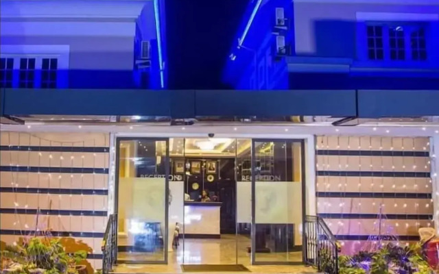 Lion Luxury Suites