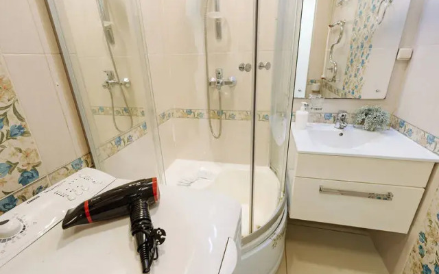 9 Ночей на улице Максима Горького