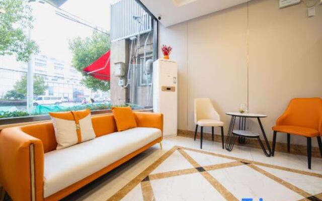 Homeinn Pebble Hotel (Shanghai Hongqiao Railway Station Hongqiao Airport)