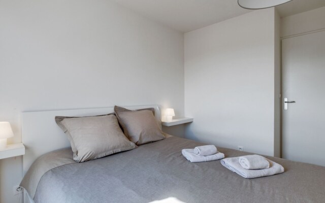 Modern Apartment in Bray-Dune with Seaside view
