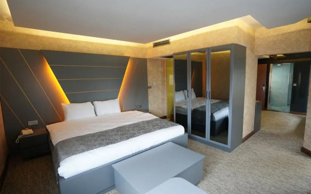 The Life Hotel & Spa