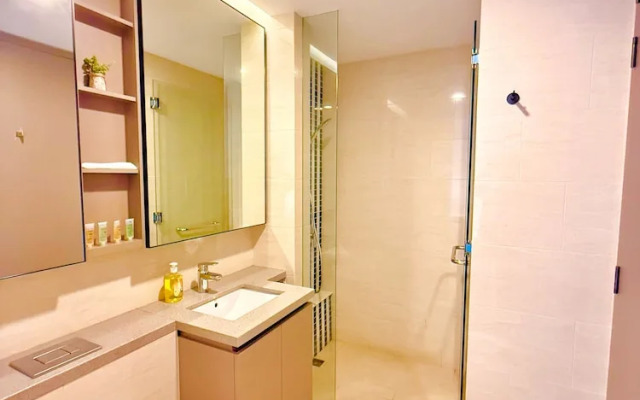 Eaton Residence by crystal