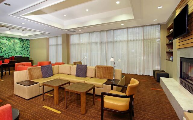 Courtyard by Marriott Oakland Downtown