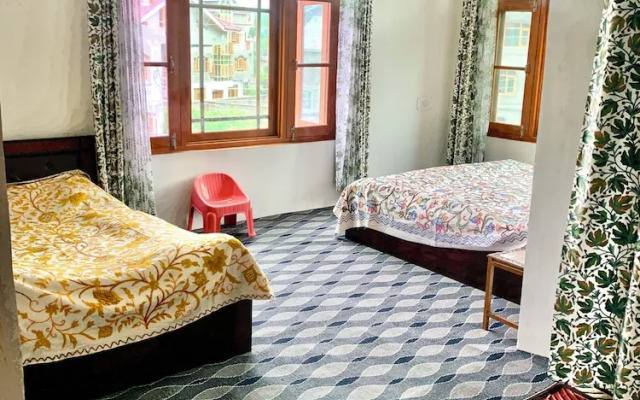 Zaitoon Homestay