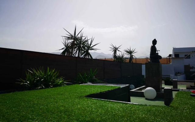 Valtisya House Pool & Airport