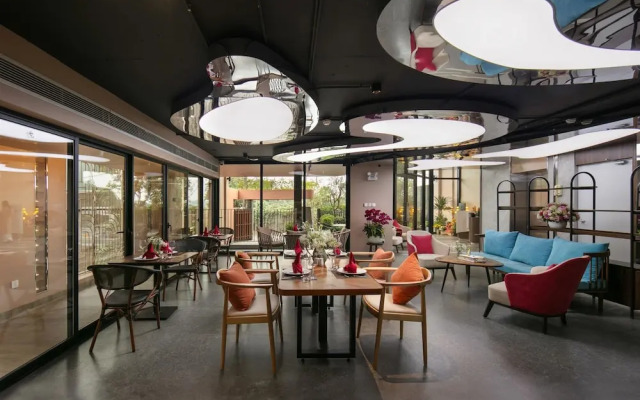 Hanoi Riverview Boutique Hotel & Apartment