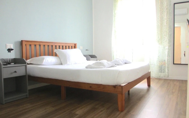 Lexie Suites Guesthouse