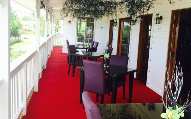 The Black Pearl Suites