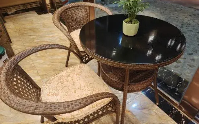 Yinhe Hotel