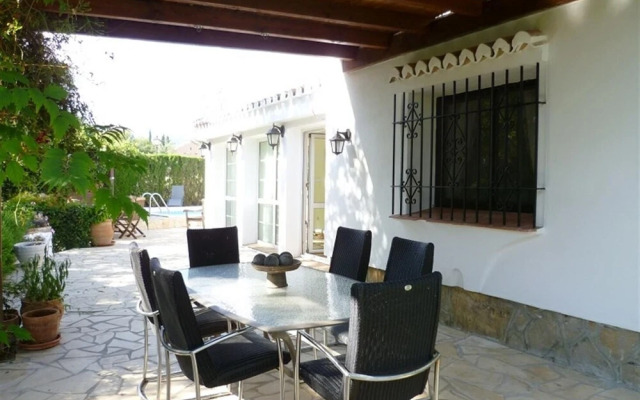 Private Cosy Villa in Marbella Area