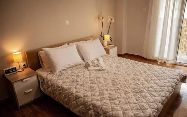 Your apartment in Athens (Next to Metro & Acropolis)