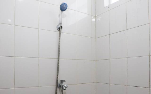 Minimalist And Warm 1Br At Bassura City Apartment