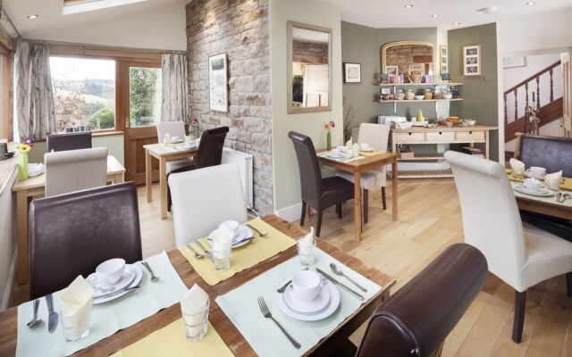 Brookside Villa B&B