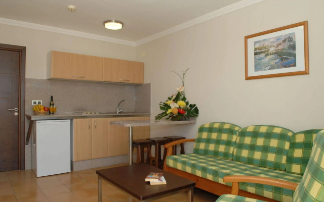 Rocamar Apartments