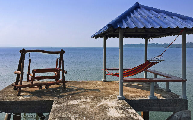 Koh Mak Buri Hut Natural Resort