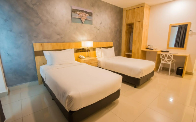 Adya Hotel Chenang