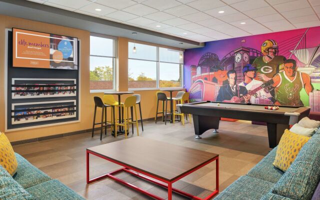 Tru By Hilton Milwaukee Brookfield