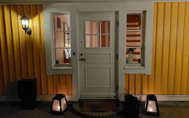 Johnnys Bed & Breakfast