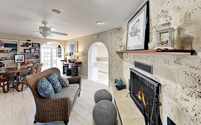 584 Marathon - 3 Br Home