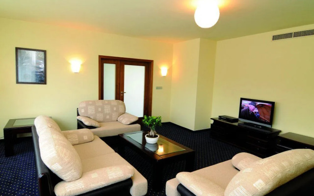 Spa Resort Tree of Life