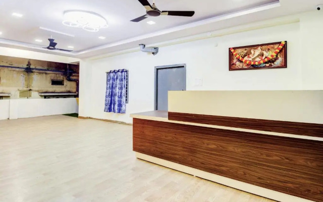 OYO Flagship 80468 Hotel R Square