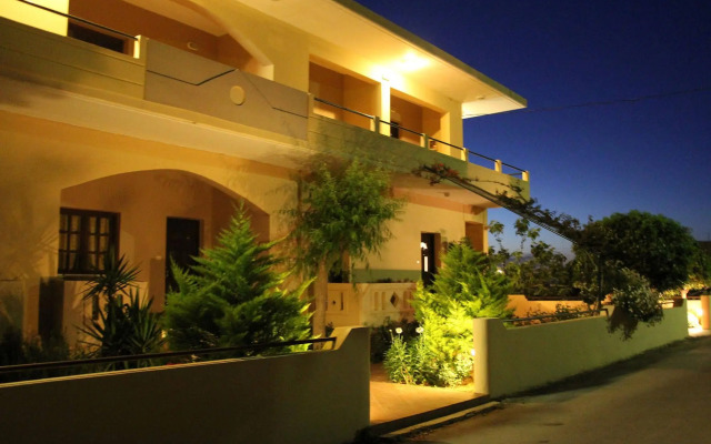 Argo Apartments