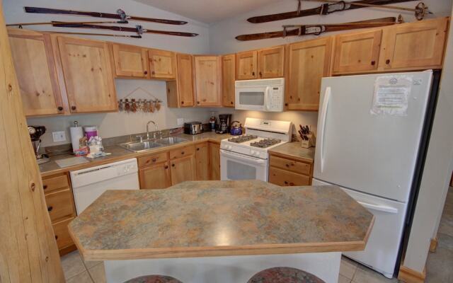 Trappers Crossing 8764