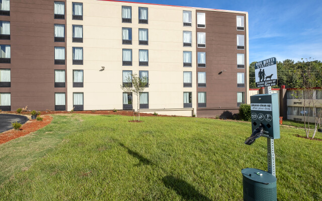 Red Roof Inn PLUS+ Tuscaloosa - University