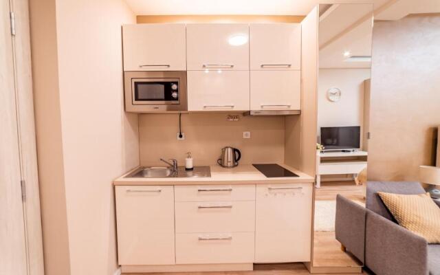 Ivi Place Apartments