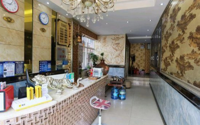 Kunming Helen Theme Hotel