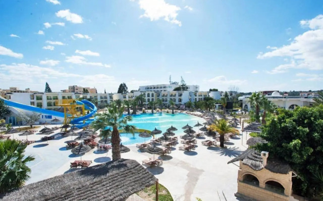 Soviva Resort - Families Only