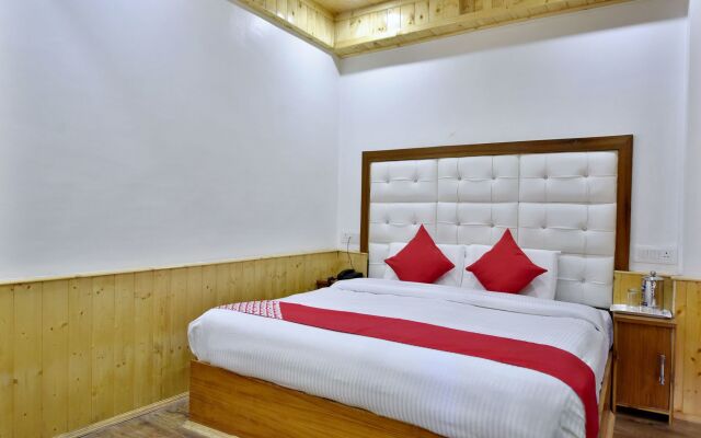 OYO 12271 Avenue Manali