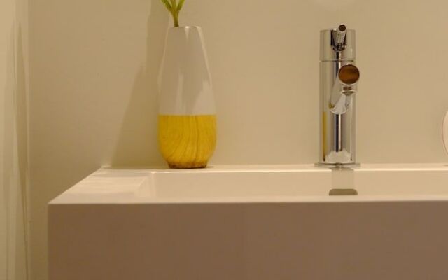 Time Nishikujyo-5mins to station-Mix6ppl