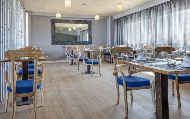 Hotel Zahara Beach by Q Hotels