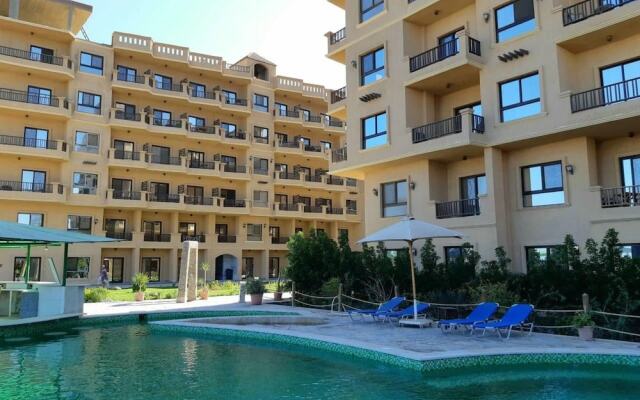 Sunny Sea Side View Apartment