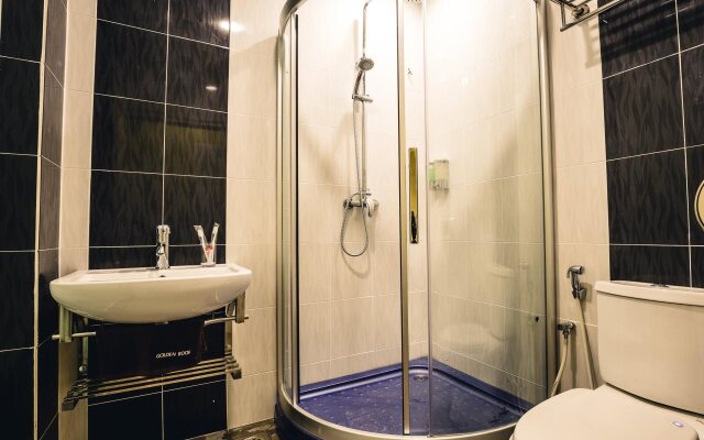 Golden Roof Hotel Taiping