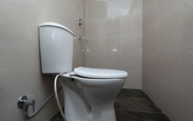 OYO 12503 Hotel Corner Point