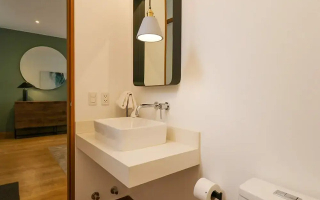 Elegant 3BR Duplex With Balcony in Miraflores