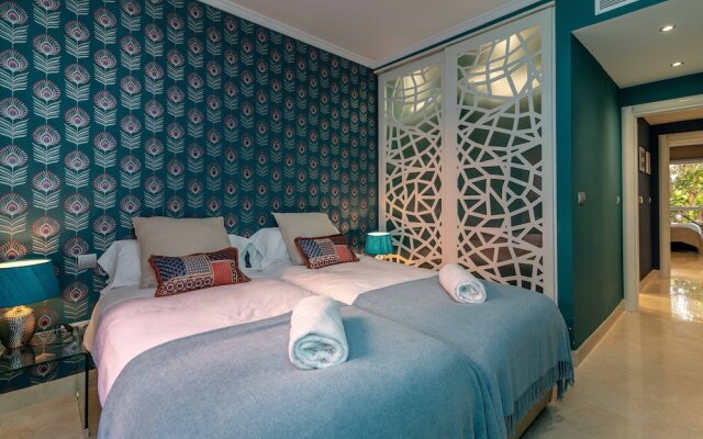 Chic Oasis on the Coast