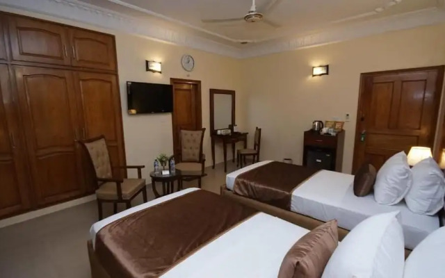 World Inn Karachi