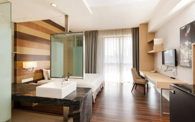 D'Majestic Suite by GuestReady