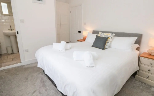 Apartment 1 22 Foss Street