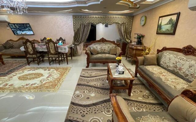 شقة مطلة علي قناة السويس701