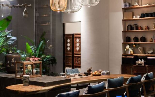 Tengchong Xitang Rehai Sulfur Hot Spring Boutique Lodge