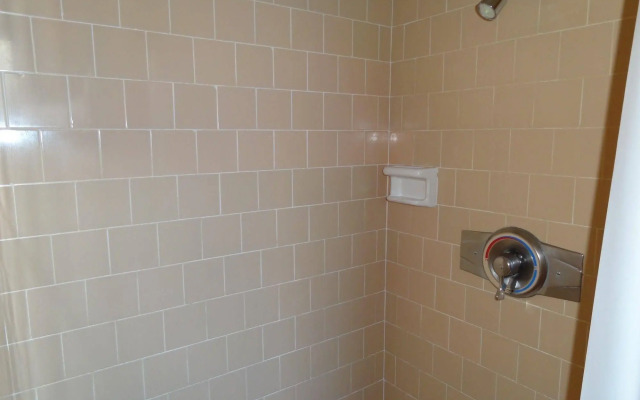 Tip Top Motel Cafe & Bakery