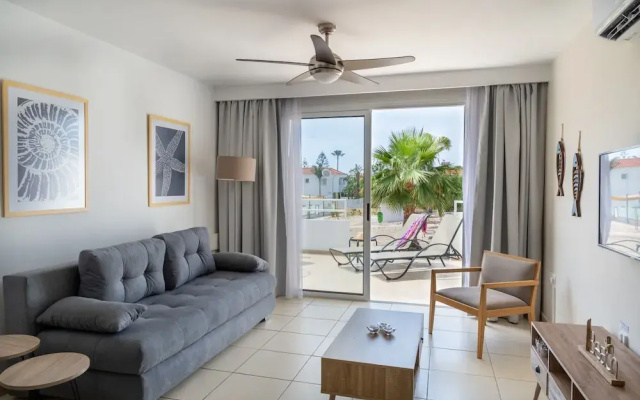 Narcissos Nissi Beach Apartment C5